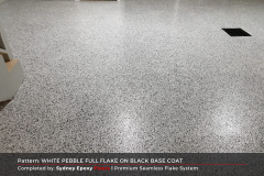 LEVA SIC PROJECT PHOTOS (1200 x 800 px) - WHITE PEBBLE FULL FLAKE ON BLACK BASE COAT (2)